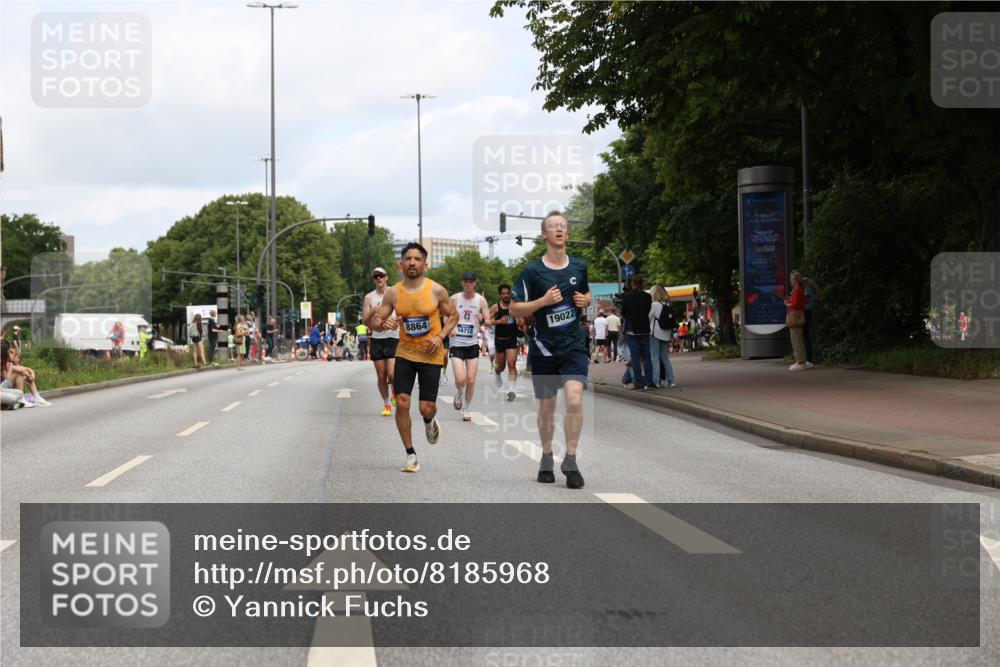 29.06.2025 - hella hamburg halbmarathon Yannick Fuchs http://msf.ph/oto/8185968 29.06.2025 10:29:40 20KM 1217, 1562, 4477, 5048, 5152, 6169, 7867, 7972, 8395, 8864, 8901, 9686, 12204, 12369, 14069, 14388, 14603, 14629, 14952, 15391, 15991, 16140, 16712, 16811, 16963, 16964, 17643, 18220, 18419, 19022 meine-sportfotos.de