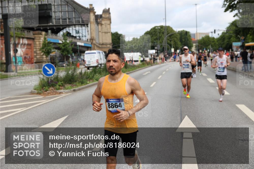 29.06.2025 - hella hamburg halbmarathon Yannick Fuchs http://msf.ph/oto/8186024 29.06.2025 10:29:42 20KM 1217, 1562, 4477, 5152, 5554, 6169, 7867, 7972, 8395, 8864, 8901, 12204, 12369, 14069, 14388, 14603, 14629, 14952, 15391, 15991, 16140, 16177, 16712, 16811, 16963, 16964, 17643, 18220, 18419, 19022 meine-sportfotos.de