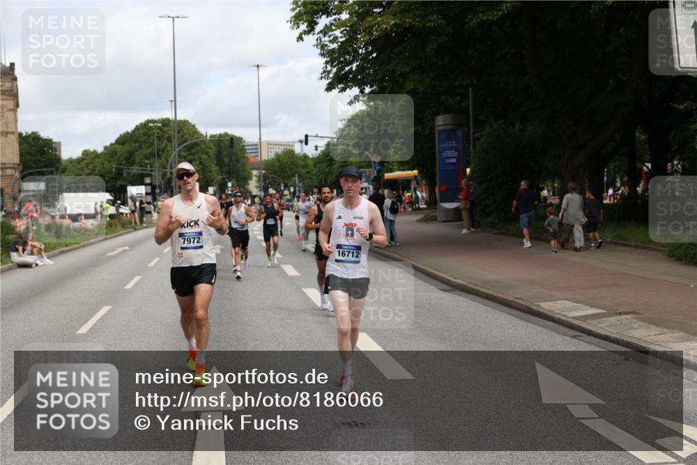29.06.2025 - hella hamburg halbmarathon Yannick Fuchs http://msf.ph/oto/8186066 29.06.2025 10:29:43 20KM 1217, 1562, 4477, 5269, 5554, 6169, 7867, 7972, 8395, 8864, 8901, 12204, 12369, 14069, 14388, 14603, 14629, 14952, 15390, 15391, 15991, 16140, 16177, 16712, 16811, 16963, 16964, 17643, 18183, 18220, 18419, 19022 meine-sportfotos.de