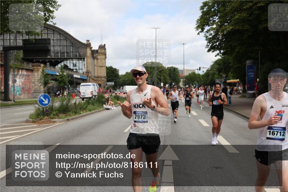 29.06.2025 - hella hamburg halbmarathon Yannick Fuchs http://msf.ph/oto/8186111 29.06.2025 10:29:44 20KM 1217, 1562, 5269, 5554, 7466, 7867, 7972, 8395, 8864, 8901, 10771, 12204, 12369, 14069, 14388, 14603, 14629, 14952, 15390, 15391, 15991, 16140, 16177, 16712, 16811, 16963, 16964, 17643, 18183, 18220, 18419, 19022 meine-sportfotos.de