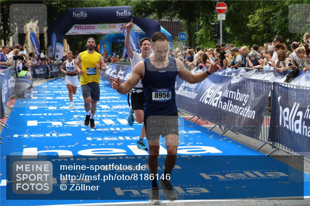 29.06.2025 - hella hamburg halbmarathon Zöllner http://msf.ph/oto/8186146 29.06.2025 10:33:34 Ziel 4602, 8312, 8956, 15326, 16931, 18731, 18854 meine-sportfotos.de