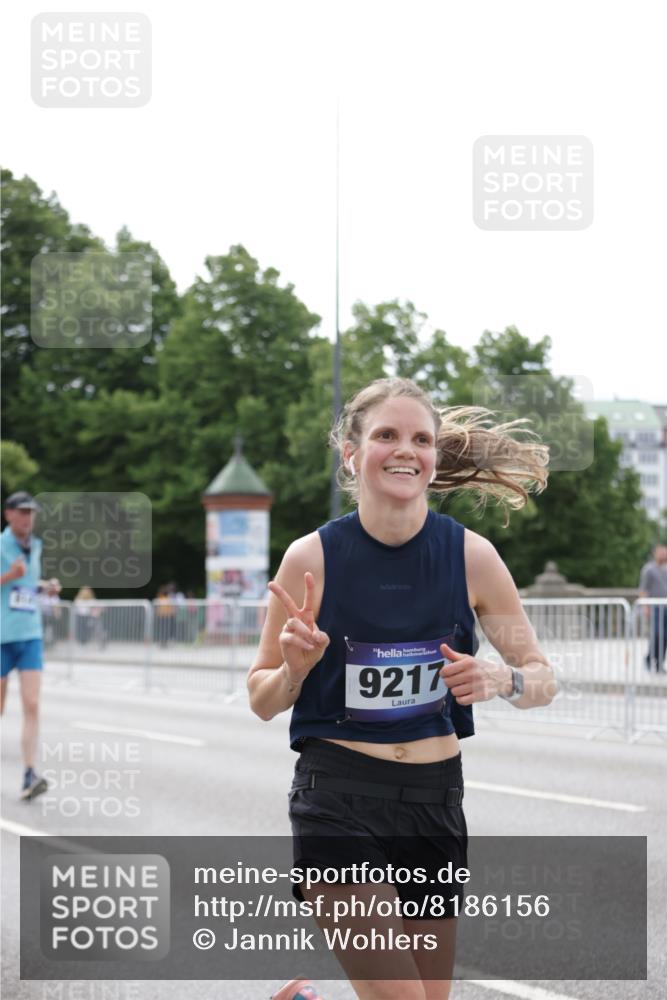 29.06.2025 - hella hamburg halbmarathon Jannik Wohlers http://msf.ph/oto/8186156 29.06.2025 10:23:34 Lombardsbrücke 1444, 1545, 2489, 3013, 3185, 4122, 4597, 4990, 5039, 5055, 5258, 5260, 5358, 5661, 5954, 7013, 7426, 8141, 8149, 8502, 8717, 9217, 9603, 11044, 11306, 11347, 11415, 11454, 13149, 15352, 15739, 15853, 17385, 17414, 17513, 17595, 18091, 18210, 18314, 18745, 18998, 19017 meine-sportfotos.de