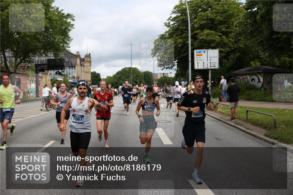 29.06.2025 - hella hamburg halbmarathon Yannick Fuchs http://msf.ph/oto/8186179 29.06.2025 10:43:36 20KM 1094, 1342, 1381, 1476, 2013, 2504, 2516, 2592, 2596, 2706, 2878, 2889, 2937, 3060, 3692, 4017, 4832, 5460, 5705, 6158, 7067, 7297, 7332, 8112, 8437, 8821, 9038, 9126, 9200, 9213, 9463, 9619, 9649, 9695, 9924, 9965, 10184, 11340, 11519, 11579, 11779, 11819, 11977, 12035, 12094, 12271, 12421, 12670, 13233, 13688, 13690, 14526, 15422, 15523, 16114, 16627, 16653, 16731, 16891, 17173, 17753, 18058, 18842, 18926, 19109 meine-sportfotos.de