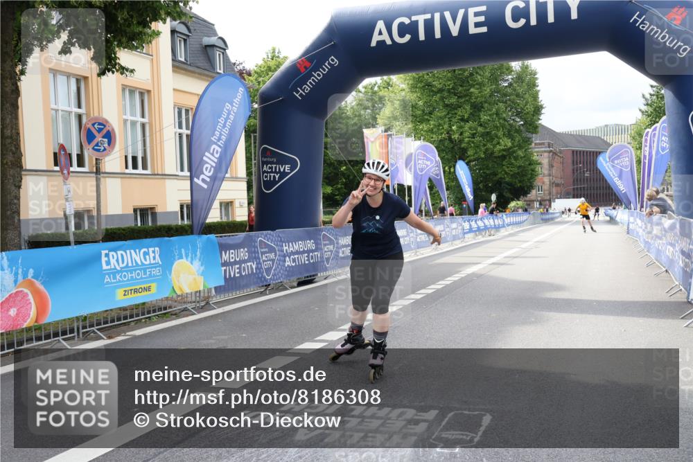 29.06.2025 - hella hamburg halbmarathon Strokosch-Dieckow http://msf.ph/oto/8186308 29.06.2025 09:26:39 Ziel 20018, 20539 meine-sportfotos.de