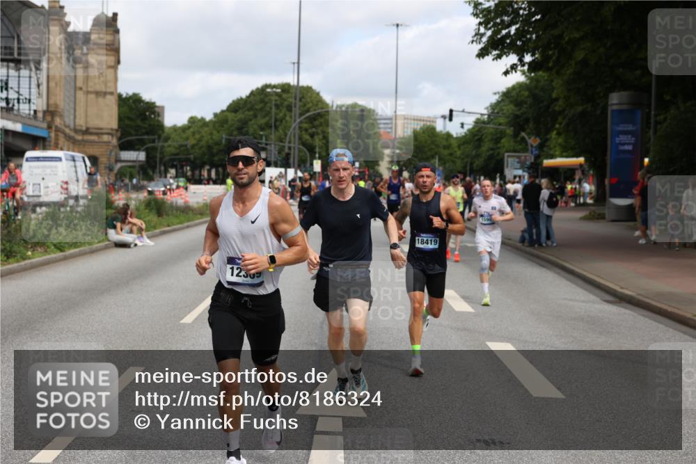 29.06.2025 - hella hamburg halbmarathon Yannick Fuchs http://msf.ph/oto/8186324 29.06.2025 10:29:47 20KM 1217, 1562, 4740, 5269, 5554, 6704, 7466, 7867, 7972, 8395, 8864, 8901, 10771, 11559, 12204, 12369, 12751, 14388, 14603, 14629, 14952, 15390, 15391, 15991, 16140, 16177, 16695, 16712, 16811, 16963, 16964, 17643, 17826, 18183, 18220, 18419, 19022 meine-sportfotos.de