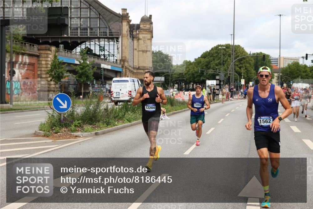 29.06.2025 - hella hamburg halbmarathon Yannick Fuchs http://msf.ph/oto/8186445 29.06.2025 10:29:52 20KM 57, 1217, 1344, 1562, 4740, 4944, 5269, 5554, 6704, 7466, 7867, 7972, 8864, 8901, 10771, 11559, 11898, 12204, 12369, 12751, 14603, 14629, 14952, 15390, 15391, 15991, 16140, 16177, 16695, 16712, 16811, 16963, 16964, 17022, 17643, 17826, 18183, 18220, 18237, 18419, 19022 meine-sportfotos.de