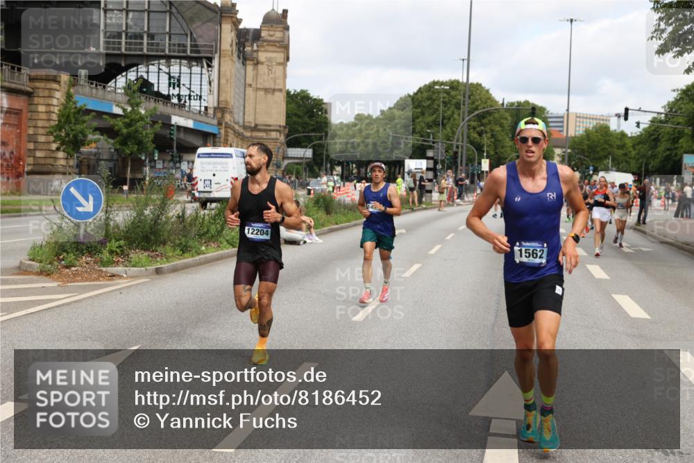 29.06.2025 - hella hamburg halbmarathon Yannick Fuchs http://msf.ph/oto/8186452 29.06.2025 10:29:53 20KM 57, 1217, 1344, 1562, 4740, 4944, 5269, 5554, 6704, 7466, 7867, 7972, 8901, 10771, 11559, 11898, 12204, 12369, 12751, 14603, 14629, 14952, 15390, 15391, 15991, 16140, 16177, 16695, 16712, 16811, 16963, 16964, 17022, 17643, 17826, 18183, 18220, 18237, 18419, 19022 meine-sportfotos.de