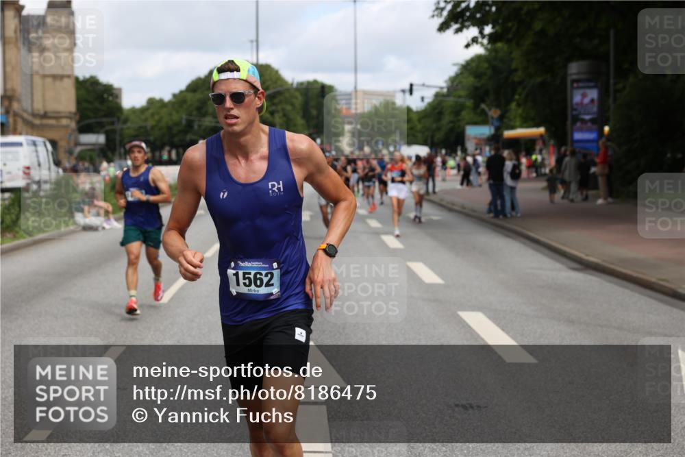 29.06.2025 - hella hamburg halbmarathon Yannick Fuchs http://msf.ph/oto/8186475 29.06.2025 10:29:53 20KM 57, 1217, 1344, 1562, 4740, 4944, 5269, 5554, 6704, 7466, 7867, 7972, 8901, 10771, 11559, 11898, 12204, 12369, 12751, 14603, 14629, 14952, 15390, 15391, 15991, 16140, 16177, 16695, 16712, 16811, 16963, 16964, 17022, 17643, 17826, 18183, 18220, 18237, 18419, 19022 meine-sportfotos.de
