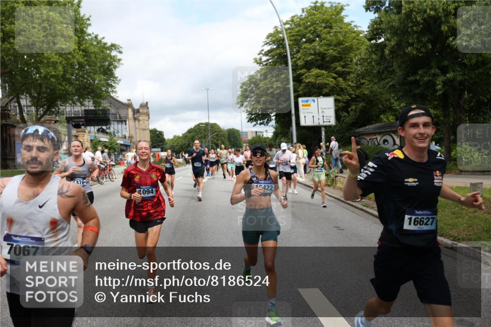 29.06.2025 - hella hamburg halbmarathon Yannick Fuchs http://msf.ph/oto/8186524 29.06.2025 10:43:37 20KM 1094, 1342, 1381, 1476, 2013, 2504, 2516, 2592, 2596, 2706, 2878, 2889, 2937, 3060, 3692, 4017, 4832, 5460, 6115, 6158, 7067, 7297, 7332, 8112, 8437, 8821, 9038, 9126, 9200, 9213, 9463, 9619, 9649, 9695, 9924, 9965, 10184, 11340, 11519, 11819, 11977, 12035, 12094, 12271, 12421, 12670, 13233, 13688, 13690, 14526, 15422, 15523, 16114, 16627, 16653, 16731, 16891, 17753, 17908, 18058, 18842, 18926, 19109 meine-sportfotos.de