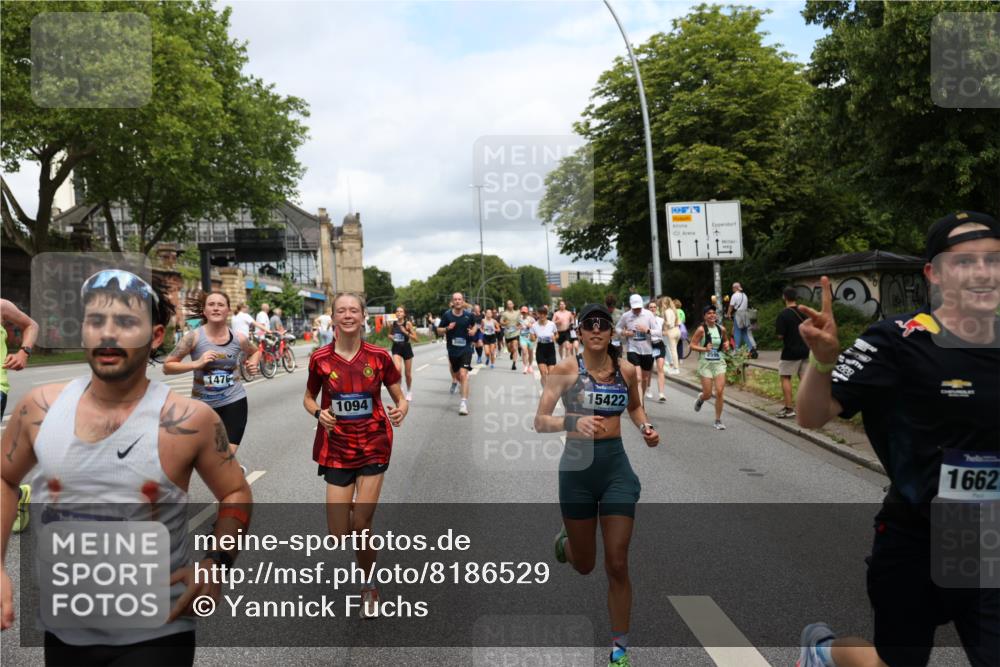 29.06.2025 - hella hamburg halbmarathon Yannick Fuchs http://msf.ph/oto/8186529 29.06.2025 10:43:37 20KM 1094, 1342, 1381, 1476, 2013, 2504, 2516, 2592, 2596, 2706, 2878, 2889, 2937, 3060, 3692, 4017, 4832, 5460, 6115, 6158, 7067, 7297, 7332, 8112, 8437, 8821, 9038, 9126, 9200, 9213, 9463, 9619, 9649, 9695, 9924, 9965, 10184, 11340, 11519, 11819, 11977, 12035, 12094, 12271, 12421, 12670, 13233, 13688, 13690, 14526, 15422, 15523, 16114, 16627, 16653, 16731, 16891, 17753, 17908, 18058, 18842, 18926, 19109 meine-sportfotos.de