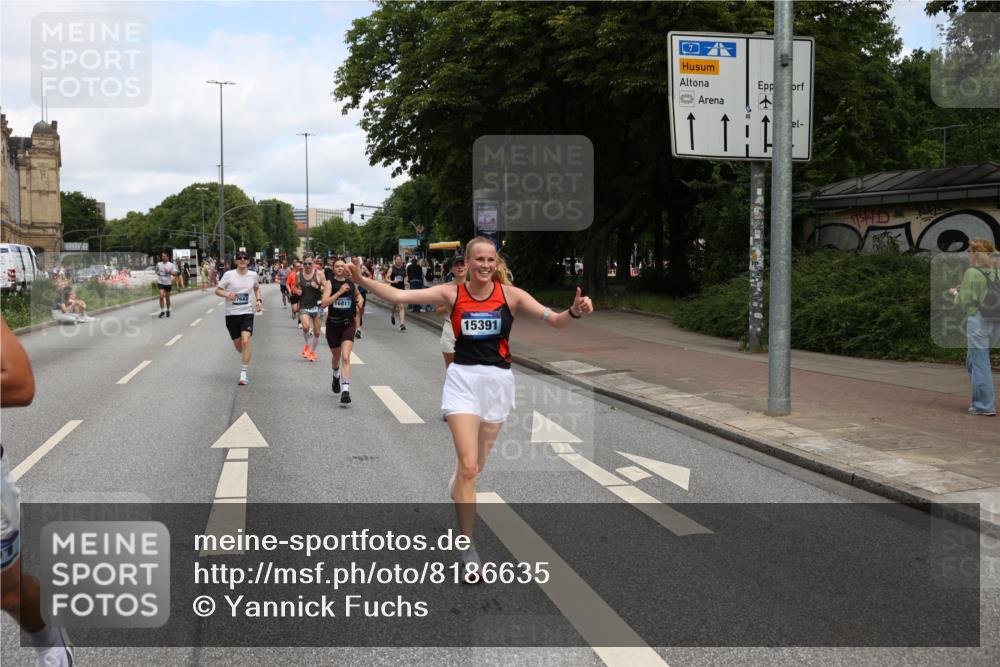 29.06.2025 - hella hamburg halbmarathon Yannick Fuchs http://msf.ph/oto/8186635 29.06.2025 10:29:58 20KM 57, 1344, 1562, 4740, 4944, 5269, 5554, 6704, 7466, 7867, 8901, 10771, 11559, 11898, 12044, 12204, 12751, 14629, 14952, 15390, 15391, 15991, 16140, 16177, 16695, 16811, 16963, 16964, 17022, 17643, 17826, 18183, 18220, 18237 meine-sportfotos.de