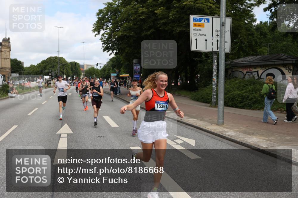 29.06.2025 - hella hamburg halbmarathon Yannick Fuchs http://msf.ph/oto/8186668 29.06.2025 10:29:59 20KM 57, 1344, 1562, 4050, 4740, 4944, 5269, 5554, 6704, 7466, 7867, 8901, 10771, 11559, 11898, 12044, 12204, 12751, 14629, 14841, 14952, 15390, 15391, 16140, 16177, 16695, 16811, 16963, 16964, 17022, 17643, 17826, 18183, 18220, 18237 meine-sportfotos.de