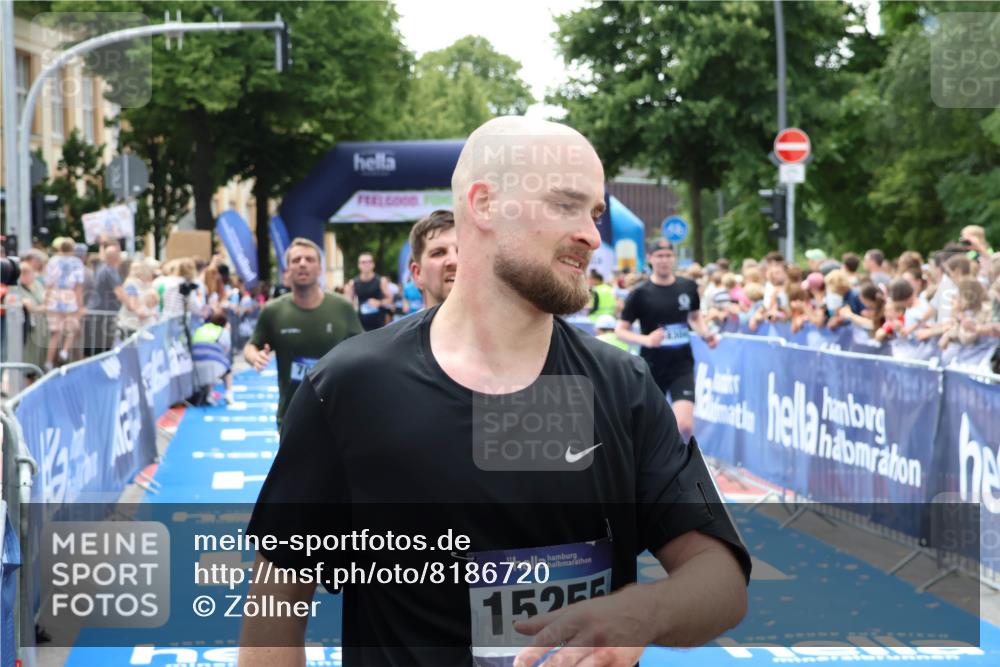 29.06.2025 - hella hamburg halbmarathon Zöllner http://msf.ph/oto/8186720 29.06.2025 10:43:18 Ziel 1675, 3109, 3124, 7026, 7093, 10099, 10251, 11177, 15706, 16314, 16997, 18304 meine-sportfotos.de