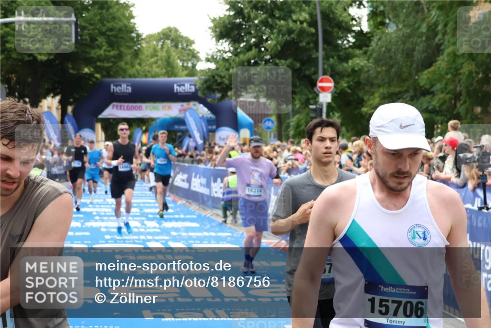 29.06.2025 - hella hamburg halbmarathon Zöllner http://msf.ph/oto/8186756 29.06.2025 10:43:21 Ziel 1675, 3109, 3124, 3146, 10099, 15921, 16314, 16997, 18274, 18304 meine-sportfotos.de