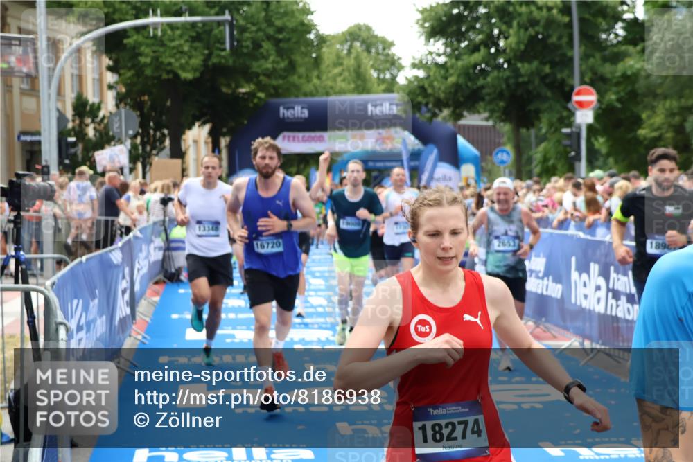 29.06.2025 - hella hamburg halbmarathon Zöllner http://msf.ph/oto/8186938 29.06.2025 10:43:30 Ziel 2653, 3928, 5124, 5436, 5506, 7635, 8664, 9931, 10237, 10246, 11648, 13348, 16338, 16720, 17391, 18513, 18810, 18942, 18987, 19009, 19051 meine-sportfotos.de