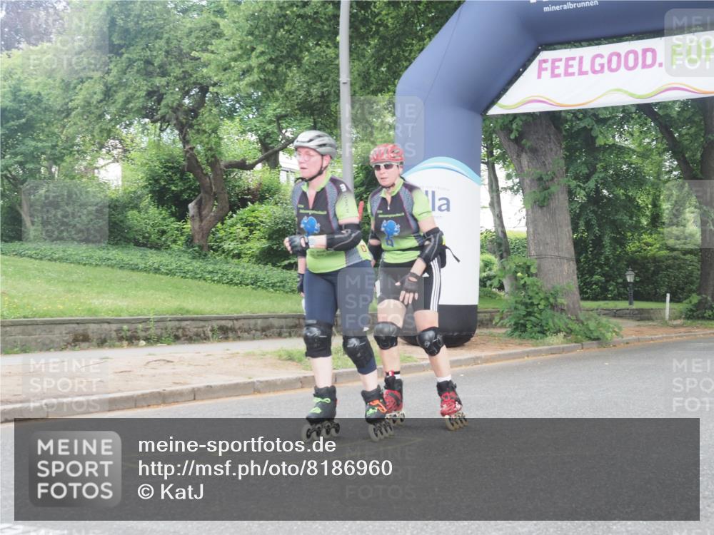 29.06.2025 - hella hamburg halbmarathon KatJ http://msf.ph/oto/8186960 29.06.2025 09:25:13 Zwischen KM18-KM19  meine-sportfotos.de