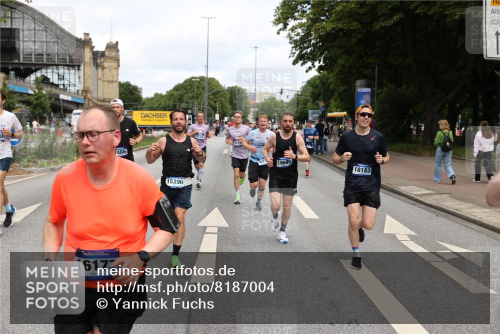 29.06.2025 - hella hamburg halbmarathon Yannick Fuchs http://msf.ph/oto/8187004 29.06.2025 10:30:04 20KM 57, 1344, 1889, 4050, 4740, 4944, 5269, 5554, 6704, 7466, 7867, 8901, 10771, 11559, 11898, 12044, 12751, 13798, 14629, 14841, 14952, 15390, 15391, 15931, 16177, 16695, 16811, 16964, 17022, 17643, 17826, 18183, 18220, 18237 meine-sportfotos.de