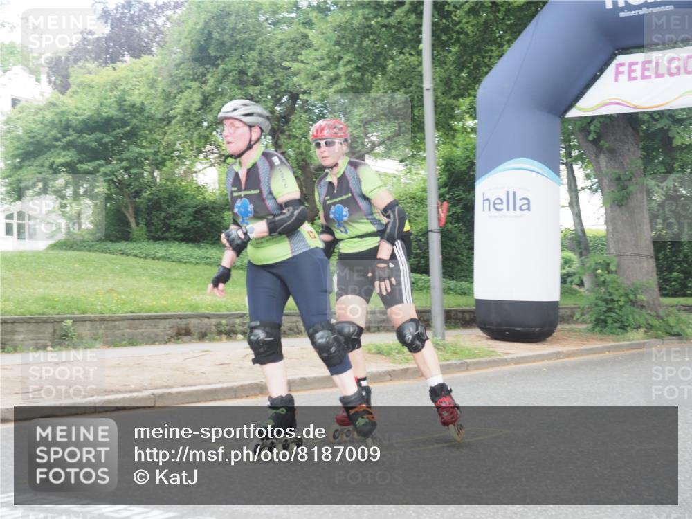 29.06.2025 - hella hamburg halbmarathon KatJ http://msf.ph/oto/8187009 29.06.2025 09:25:13 Zwischen KM18-KM19  meine-sportfotos.de