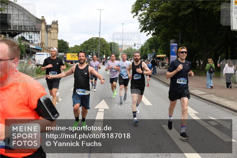 29.06.2025 - hella hamburg halbmarathon Yannick Fuchs http://msf.ph/oto/8187018 29.06.2025 10:30:04 20KM 57, 1344, 1889, 4050, 4740, 4944, 5269, 5554, 6704, 7466, 7867, 8901, 10771, 11559, 11898, 12044, 12751, 13798, 14629, 14841, 14952, 15390, 15391, 15931, 16177, 16695, 16811, 16964, 17022, 17643, 17826, 18183, 18220, 18237 meine-sportfotos.de