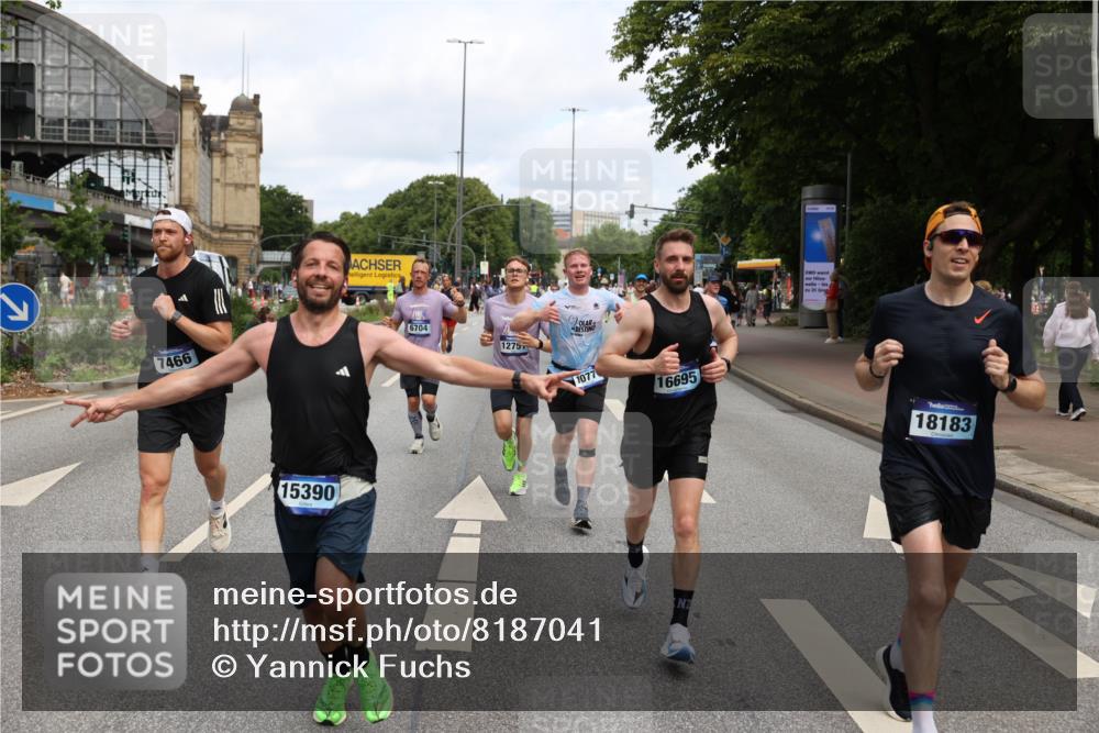 29.06.2025 - hella hamburg halbmarathon Yannick Fuchs http://msf.ph/oto/8187041 29.06.2025 10:30:05 20KM 57, 1344, 1889, 4050, 4740, 4944, 5269, 5554, 6704, 7466, 7867, 8901, 10771, 11559, 11898, 12044, 12751, 13798, 14629, 14841, 15390, 15391, 15931, 16177, 16695, 16811, 16964, 17022, 17643, 17826, 18183, 18220, 18237 meine-sportfotos.de