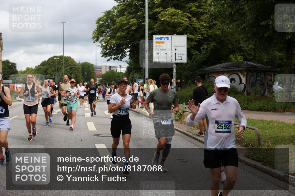 29.06.2025 - hella hamburg halbmarathon Yannick Fuchs http://msf.ph/oto/8187068 29.06.2025 10:43:39 20KM 1094, 1342, 1381, 1476, 2013, 2504, 2516, 2592, 2596, 2706, 2878, 2889, 2937, 3060, 3692, 4017, 4832, 5460, 6115, 6158, 7067, 7297, 7332, 8112, 8437, 8821, 9038, 9126, 9200, 9213, 9463, 9597, 9619, 9695, 9723, 9924, 9965, 10189, 11340, 11519, 11819, 11977, 12035, 12271, 12670, 13233, 13688, 13690, 14526, 14838, 15422, 15519, 15523, 16114, 16627, 16653, 16731, 16738, 16891, 17753, 17908, 18058, 18842, 18926, 18960, 19109 meine-sportfotos.de