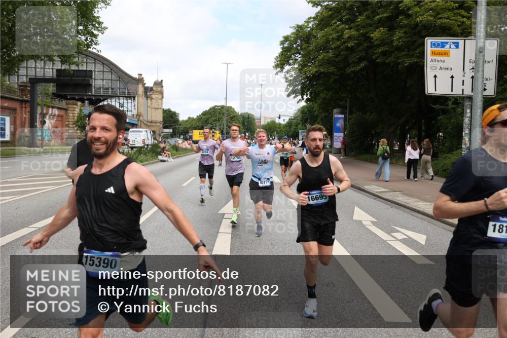 29.06.2025 - hella hamburg halbmarathon Yannick Fuchs http://msf.ph/oto/8187082 29.06.2025 10:30:05 20KM 57, 1344, 1889, 4050, 4740, 4944, 5269, 5554, 6704, 7466, 7867, 8901, 10771, 11559, 11898, 12044, 12751, 13798, 14629, 14841, 15390, 15391, 15931, 16177, 16695, 16811, 16964, 17022, 17643, 17826, 18183, 18220, 18237 meine-sportfotos.de