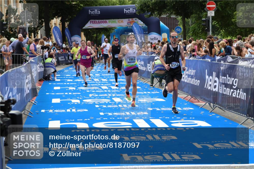29.06.2025 - hella hamburg halbmarathon Zöllner http://msf.ph/oto/8187097 29.06.2025 10:33:42 Ziel 1053, 1396, 2836, 8312, 12595, 14975, 16755, 17191 meine-sportfotos.de