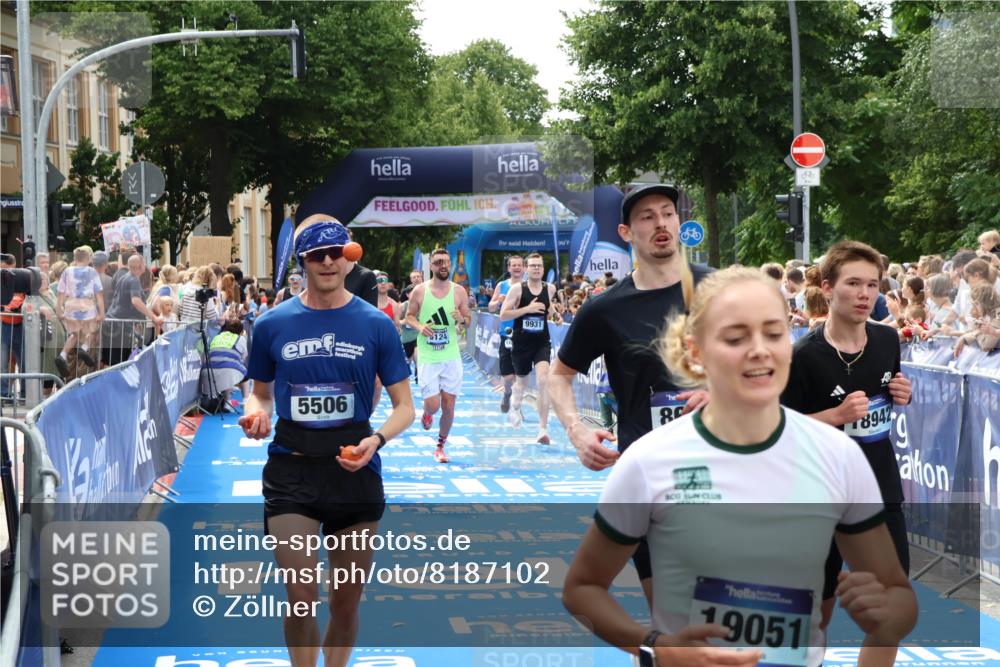29.06.2025 - hella hamburg halbmarathon Zöllner http://msf.ph/oto/8187102 29.06.2025 10:43:34 Ziel 3928, 4080, 5124, 5436, 5506, 7635, 8664, 9931, 10246, 11648, 12623, 14484, 16338, 18513, 18775, 18810, 18942, 19229 meine-sportfotos.de