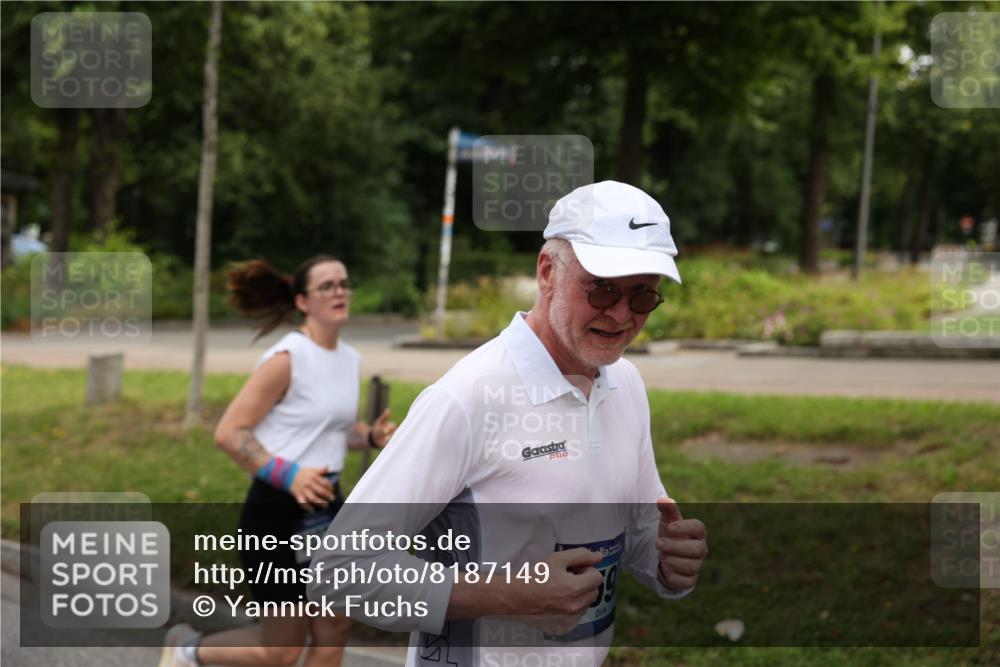 29.06.2025 - hella hamburg halbmarathon Yannick Fuchs http://msf.ph/oto/8187149 29.06.2025 10:43:40 20KM 1094, 1342, 1476, 2013, 2504, 2516, 2592, 2596, 2706, 2878, 2889, 2937, 3060, 3692, 4017, 4832, 5460, 5978, 6115, 6158, 7297, 7332, 7657, 8112, 8437, 9038, 9126, 9200, 9463, 9491, 9597, 9619, 9695, 9723, 9924, 9965, 10189, 11340, 11519, 11819, 11977, 12035, 12271, 12670, 13233, 13688, 13690, 14526, 14838, 15422, 15519, 15523, 16114, 16653, 16731, 16738, 16843, 16891, 17753, 17908, 18058, 18842, 18926, 18960, 19109 meine-sportfotos.de