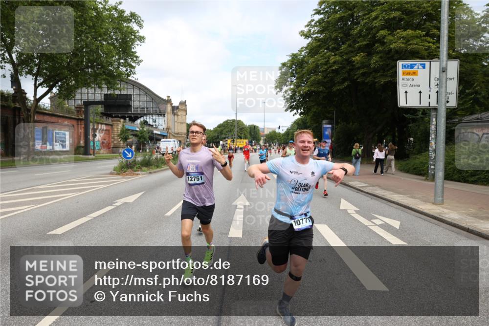 29.06.2025 - hella hamburg halbmarathon Yannick Fuchs http://msf.ph/oto/8187169 29.06.2025 10:30:06 20KM 57, 1344, 1889, 4050, 4740, 4944, 5269, 5554, 6704, 7466, 7867, 8901, 10771, 11559, 11898, 12044, 12751, 13798, 14629, 14841, 15390, 15391, 15931, 16177, 16695, 16811, 16964, 17022, 17643, 17826, 18183, 18220, 18237 meine-sportfotos.de