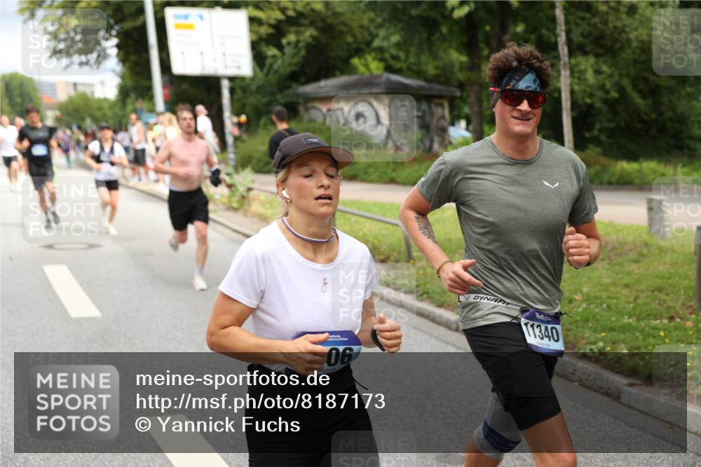 29.06.2025 - hella hamburg halbmarathon Yannick Fuchs http://msf.ph/oto/8187173 29.06.2025 10:43:41 20KM 1342, 1476, 2013, 2504, 2516, 2592, 2596, 2706, 2878, 2889, 2937, 3060, 3692, 4017, 4832, 5460, 5978, 6115, 6158, 7100, 7297, 7332, 7657, 8112, 8437, 9038, 9126, 9200, 9463, 9491, 9597, 9619, 9695, 9723, 9924, 9965, 10189, 11340, 11519, 11819, 11977, 12035, 12271, 12670, 13233, 13688, 13690, 14526, 14838, 15422, 15519, 15523, 16114, 16653, 16731, 16738, 16843, 16877, 16891, 17753, 17908, 18058, 18842, 18926, 18960, 19109 meine-sportfotos.de