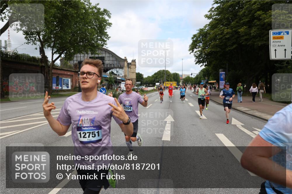 29.06.2025 - hella hamburg halbmarathon Yannick Fuchs http://msf.ph/oto/8187201 29.06.2025 10:30:07 20KM 57, 1344, 1889, 4050, 4740, 4944, 5269, 5554, 6704, 7466, 7867, 8901, 10771, 11559, 11898, 12044, 12751, 13798, 14629, 14841, 15390, 15391, 15931, 16177, 16695, 16811, 16964, 17022, 17643, 17826, 18183, 18220, 18237 meine-sportfotos.de