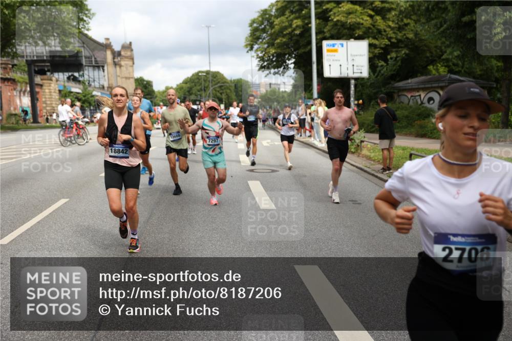 29.06.2025 - hella hamburg halbmarathon Yannick Fuchs http://msf.ph/oto/8187206 29.06.2025 10:43:41 20KM 1342, 1476, 2013, 2504, 2516, 2592, 2596, 2706, 2878, 2889, 2937, 3060, 3692, 4017, 4832, 5460, 5978, 6115, 6158, 7100, 7297, 7332, 7657, 8112, 8437, 9038, 9126, 9200, 9463, 9491, 9597, 9619, 9695, 9723, 9924, 9965, 10189, 11340, 11519, 11819, 11977, 12035, 12271, 12670, 13233, 13688, 13690, 14526, 14838, 15422, 15519, 15523, 16114, 16653, 16731, 16738, 16843, 16877, 16891, 17753, 17908, 18058, 18842, 18926, 18960, 19109 meine-sportfotos.de