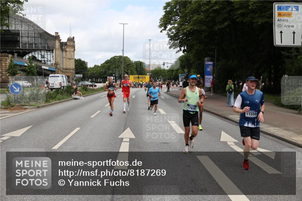 29.06.2025 - hella hamburg halbmarathon Yannick Fuchs http://msf.ph/oto/8187269 29.06.2025 10:30:07 20KM 57, 1344, 1889, 4050, 4740, 4944, 5269, 5554, 6704, 7466, 7867, 8901, 10771, 11559, 11898, 12044, 12751, 13798, 14629, 14841, 15390, 15391, 15931, 16177, 16695, 16811, 16964, 17022, 17643, 17826, 18183, 18220, 18237 meine-sportfotos.de