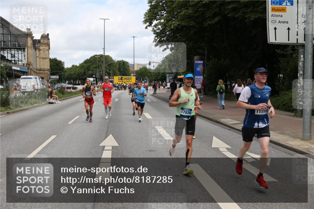 29.06.2025 - hella hamburg halbmarathon Yannick Fuchs http://msf.ph/oto/8187285 29.06.2025 10:30:08 20KM 57, 1344, 1889, 4050, 4740, 4944, 5269, 5554, 6704, 7466, 7867, 10771, 11559, 11898, 12044, 12751, 13798, 14629, 14841, 15390, 15415, 15931, 16177, 16695, 16811, 16964, 17022, 17643, 17826, 18183, 18220, 18237 meine-sportfotos.de
