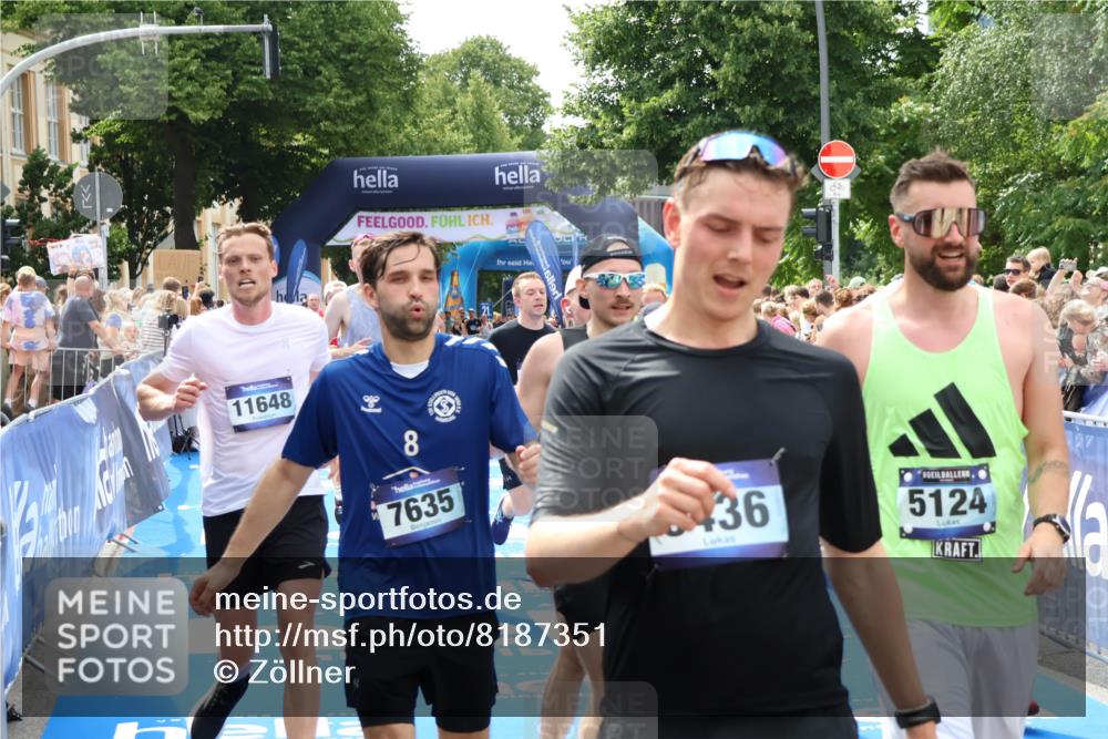 29.06.2025 - hella hamburg halbmarathon Zöllner http://msf.ph/oto/8187351 29.06.2025 10:43:38 Ziel 3116, 4080, 5124, 7635, 10246, 11648, 12623, 13996, 14484, 14690, 16338, 17912, 18449, 18513, 18775, 18810, 19229 meine-sportfotos.de