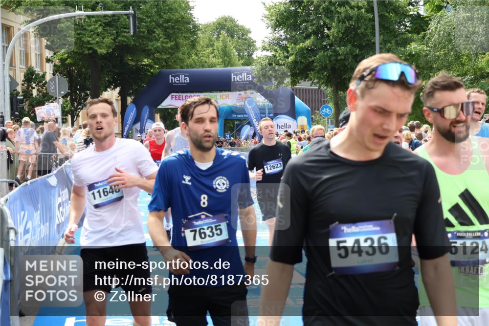 29.06.2025 - hella hamburg halbmarathon Zöllner http://msf.ph/oto/8187365 29.06.2025 10:43:39 Ziel 3116, 4080, 4318, 9114, 10246, 11648, 12623, 13421, 13996, 14484, 14690, 15328, 15932, 16338, 17912, 18449, 18513, 18775, 19229 meine-sportfotos.de