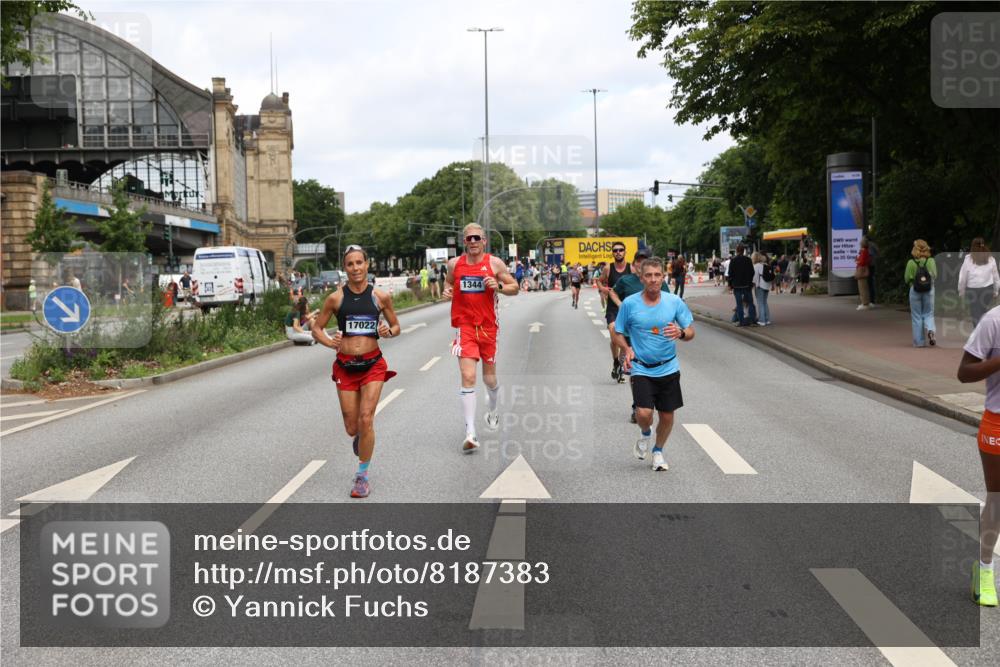 29.06.2025 - hella hamburg halbmarathon Yannick Fuchs http://msf.ph/oto/8187383 29.06.2025 10:30:09 20KM 57, 1344, 1889, 4050, 4740, 4944, 5269, 5554, 6704, 7466, 7867, 10771, 11559, 11898, 12044, 12751, 13798, 14629, 14841, 15390, 15415, 15701, 15931, 16123, 16177, 16695, 16811, 16964, 17022, 17826, 18183, 18220, 18237 meine-sportfotos.de