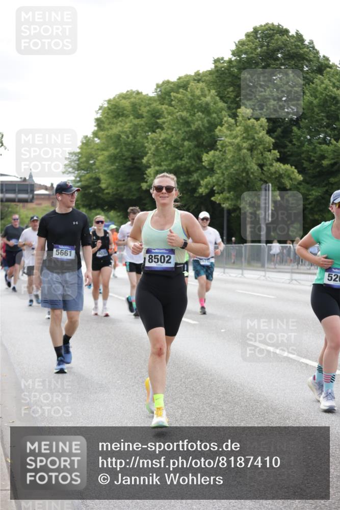 29.06.2025 - hella hamburg halbmarathon Jannik Wohlers http://msf.ph/oto/8187410 29.06.2025 10:23:39 Lombardsbrücke 1389, 1444, 3013, 3185, 3579, 4122, 4597, 4990, 4993, 5039, 5258, 5260, 5661, 5954, 7013, 7426, 7920, 8141, 8149, 8187, 8502, 8717, 9217, 9603, 11306, 11347, 11415, 14433, 14439, 15352, 15456, 17147, 17262, 17414, 17513, 17595, 18132, 18210, 18745, 18998 meine-sportfotos.de