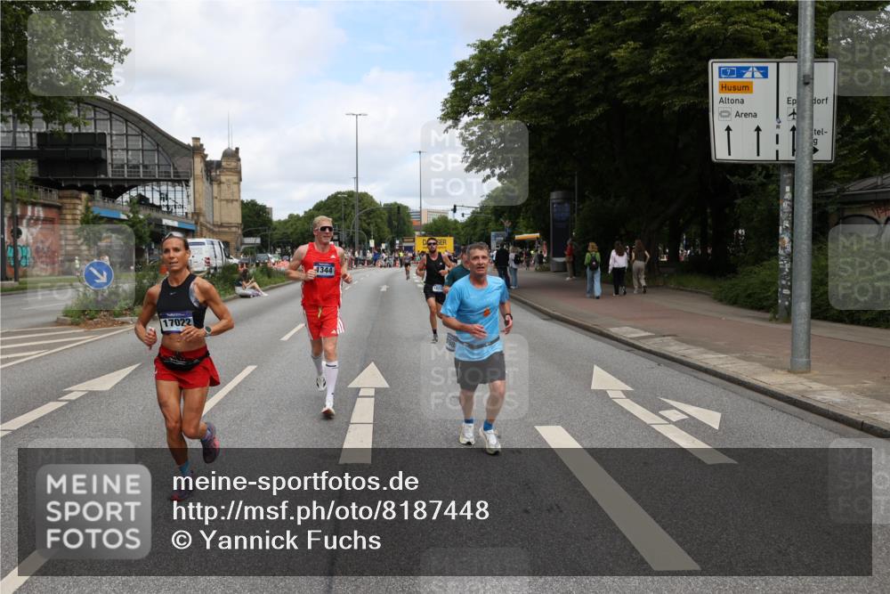 29.06.2025 - hella hamburg halbmarathon Yannick Fuchs http://msf.ph/oto/8187448 29.06.2025 10:30:10 20KM 57, 1344, 1889, 4050, 4740, 4944, 5269, 5554, 6704, 7466, 7867, 10771, 11559, 11898, 12044, 12751, 13798, 14629, 14841, 15390, 15415, 15701, 15931, 15959, 16123, 16177, 16695, 16811, 17022, 17826, 18183, 18220, 18237, 18259 meine-sportfotos.de