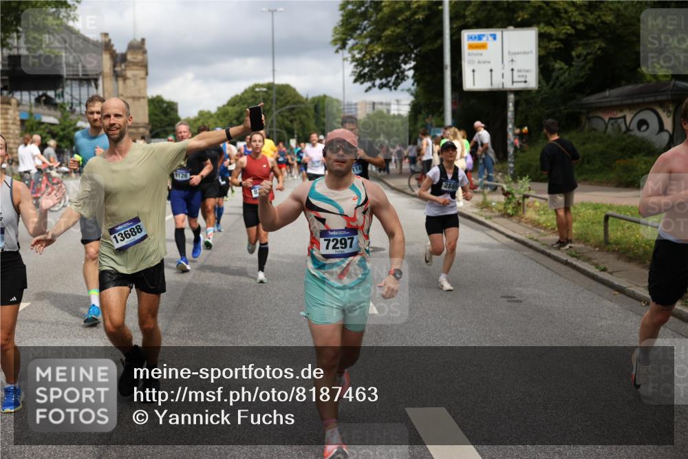 29.06.2025 - hella hamburg halbmarathon Yannick Fuchs http://msf.ph/oto/8187463 29.06.2025 10:43:42 20KM 1342, 1476, 2013, 2504, 2516, 2592, 2596, 2706, 2878, 2889, 2937, 3060, 3562, 3692, 4017, 4832, 5460, 5978, 6115, 6158, 7100, 7297, 7332, 7657, 8112, 8437, 9038, 9126, 9200, 9463, 9491, 9597, 9619, 9695, 9723, 9924, 9965, 10189, 11340, 11519, 11819, 11977, 12035, 12271, 12670, 13233, 13688, 13690, 13976, 14526, 14838, 15422, 15519, 15523, 16114, 16653, 16731, 16738, 16843, 16877, 16891, 17753, 17908, 18058, 18350, 18842, 18926, 18960, 19109 meine-sportfotos.de
