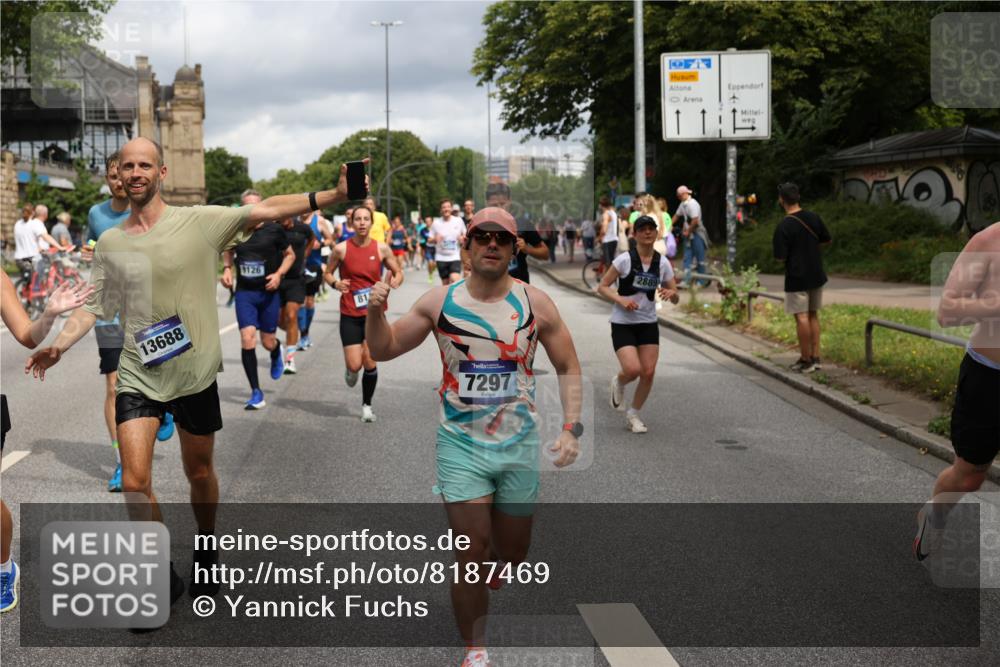 29.06.2025 - hella hamburg halbmarathon Yannick Fuchs http://msf.ph/oto/8187469 29.06.2025 10:43:42 20KM 1342, 1476, 2013, 2504, 2516, 2592, 2596, 2706, 2878, 2889, 2937, 3060, 3562, 3692, 4017, 4832, 5460, 5978, 6115, 6158, 7100, 7297, 7332, 7657, 8112, 8437, 9038, 9126, 9200, 9463, 9491, 9597, 9619, 9695, 9723, 9924, 9965, 10189, 11340, 11519, 11819, 11977, 12035, 12271, 12670, 13233, 13688, 13690, 13976, 14526, 14838, 15422, 15519, 15523, 16114, 16653, 16731, 16738, 16843, 16877, 16891, 17753, 17908, 18058, 18350, 18842, 18926, 18960, 19109 meine-sportfotos.de