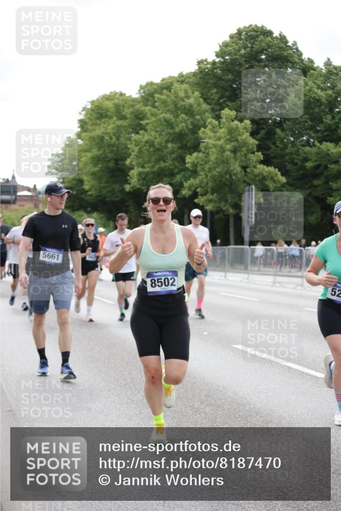 29.06.2025 - hella hamburg halbmarathon Jannik Wohlers http://msf.ph/oto/8187470 29.06.2025 10:23:39 Lombardsbrücke 1389, 1444, 3013, 3185, 3579, 4122, 4597, 4990, 4993, 5039, 5258, 5260, 5661, 5954, 7013, 7426, 7920, 8141, 8149, 8187, 8502, 8717, 9217, 9603, 11306, 11347, 11415, 14433, 14439, 15352, 15456, 17147, 17262, 17414, 17513, 17595, 18132, 18210, 18745, 18998 meine-sportfotos.de