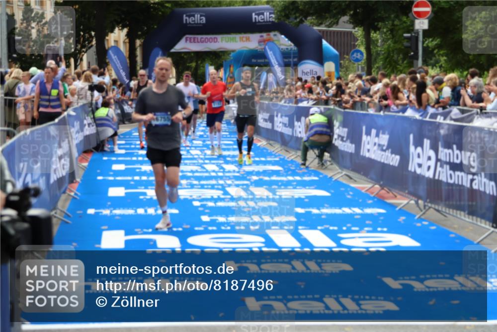 29.06.2025 - hella hamburg halbmarathon Zöllner http://msf.ph/oto/8187496 29.06.2025 10:33:49 Ziel 1743, 2228, 2243, 2746, 4246, 5193, 13771, 14310, 14466, 16243, 16755 meine-sportfotos.de