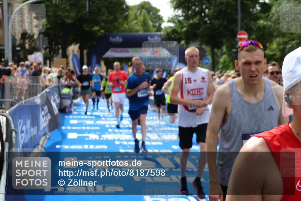 29.06.2025 - hella hamburg halbmarathon Zöllner http://msf.ph/oto/8187598 29.06.2025 10:43:44 Ziel 1976, 3116, 4318, 6903, 6991, 9114, 9159, 13421, 13996, 14201, 14210, 14690, 15328, 15932, 16105, 17912, 18449, 19090 meine-sportfotos.de