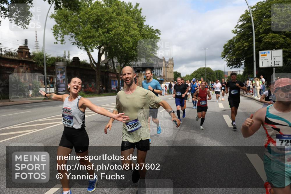 29.06.2025 - hella hamburg halbmarathon Yannick Fuchs http://msf.ph/oto/8187602 29.06.2025 10:43:43 20KM 1342, 1476, 2013, 2504, 2516, 2592, 2596, 2706, 2878, 2889, 2937, 3060, 3543, 3562, 3692, 4017, 4832, 5460, 5978, 6115, 6158, 7100, 7297, 7332, 7657, 8112, 8437, 9038, 9126, 9200, 9463, 9491, 9597, 9619, 9695, 9723, 9924, 9965, 10189, 11339, 11340, 11519, 11819, 11977, 12035, 12271, 12670, 13159, 13233, 13688, 13690, 13976, 14526, 14838, 15519, 15523, 16114, 16653, 16731, 16738, 16843, 16877, 16891, 17001, 17753, 17908, 18058, 18350, 18842, 18926, 18960, 19109 meine-sportfotos.de