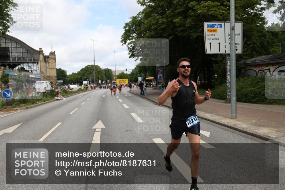 29.06.2025 - hella hamburg halbmarathon Yannick Fuchs http://msf.ph/oto/8187631 29.06.2025 10:30:12 20KM 57, 1344, 1889, 4050, 4740, 4944, 5269, 6704, 7466, 10771, 11559, 11898, 12044, 12751, 13252, 13798, 14841, 15390, 15415, 15701, 15931, 15959, 16123, 16177, 16695, 17022, 17826, 18183, 18237, 18259 meine-sportfotos.de