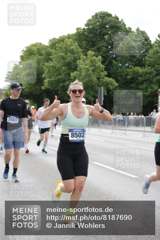 29.06.2025 - hella hamburg halbmarathon Jannik Wohlers http://msf.ph/oto/8187690 29.06.2025 10:23:40 Lombardsbrücke 1389, 1444, 3013, 3185, 3579, 4122, 4597, 4684, 4990, 4993, 5039, 5258, 5260, 5661, 5954, 7013, 7426, 7920, 8141, 8149, 8187, 8502, 8717, 9217, 9603, 11306, 11347, 11415, 14433, 14439, 15352, 15456, 17147, 17262, 17414, 17513, 17595, 18132, 18210, 18745, 18998 meine-sportfotos.de