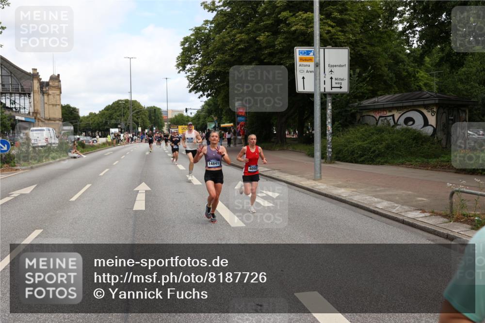 29.06.2025 - hella hamburg halbmarathon Yannick Fuchs http://msf.ph/oto/8187726 29.06.2025 10:30:20 20KM 1344, 1889, 3843, 4050, 4062, 4944, 6032, 10384, 10877, 12044, 12462, 12514, 13252, 13798, 14789, 14841, 15415, 15701, 15931, 15959, 16123, 18237, 18259, 18841 meine-sportfotos.de