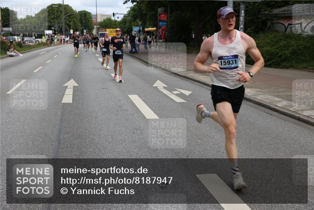 29.06.2025 - hella hamburg halbmarathon Yannick Fuchs http://msf.ph/oto/8187947 29.06.2025 10:30:23 20KM 1889, 3843, 4050, 4062, 6032, 10384, 10477, 10877, 12044, 12462, 12514, 13252, 13798, 14789, 14841, 15415, 15701, 15931, 15959, 16119, 16123, 17612, 18259, 18841 meine-sportfotos.de